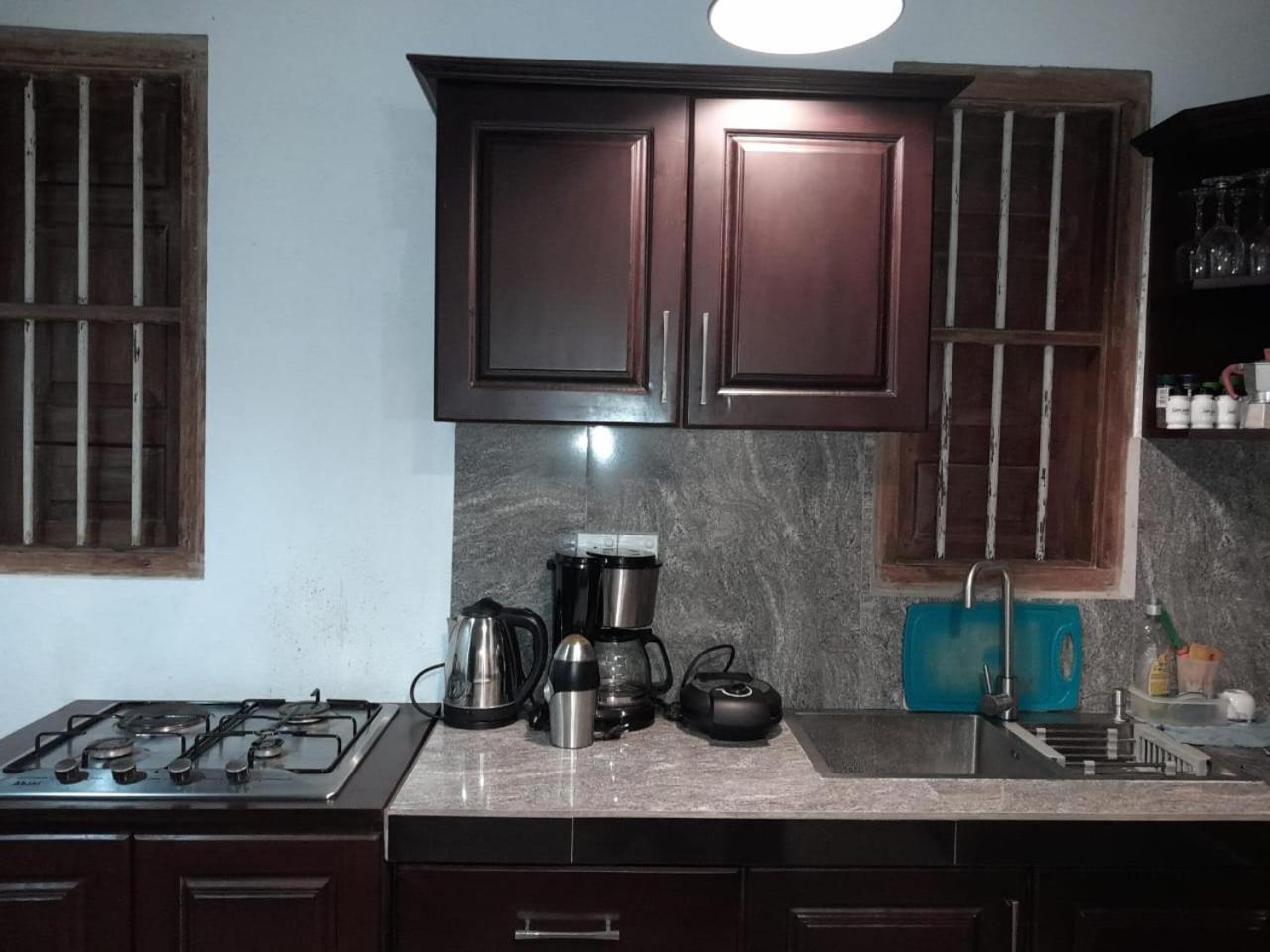 Villa Ali Унаватуна Екстериор снимка